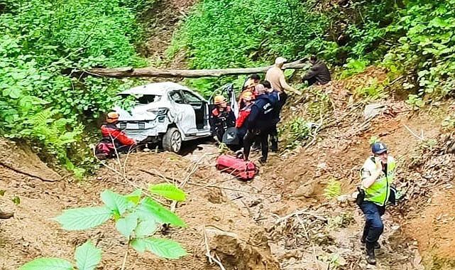 Çayeli'nde trafik kazası: 1 ölü, 4 yaralı