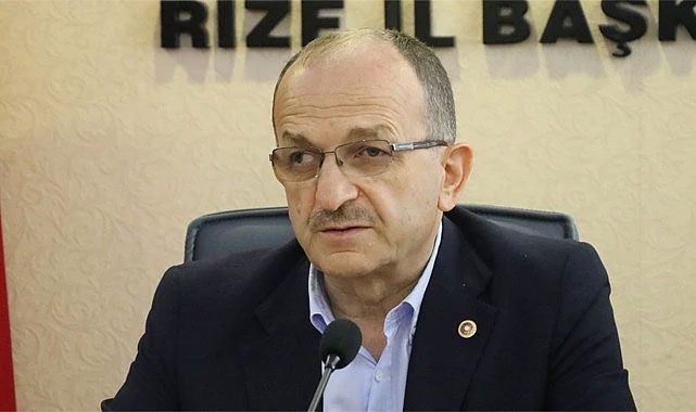 Hikmet Ayar görevinden istifa etti